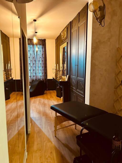 Love Room « L'Etreinte Doree » Illiers-Combray Exteriör bild