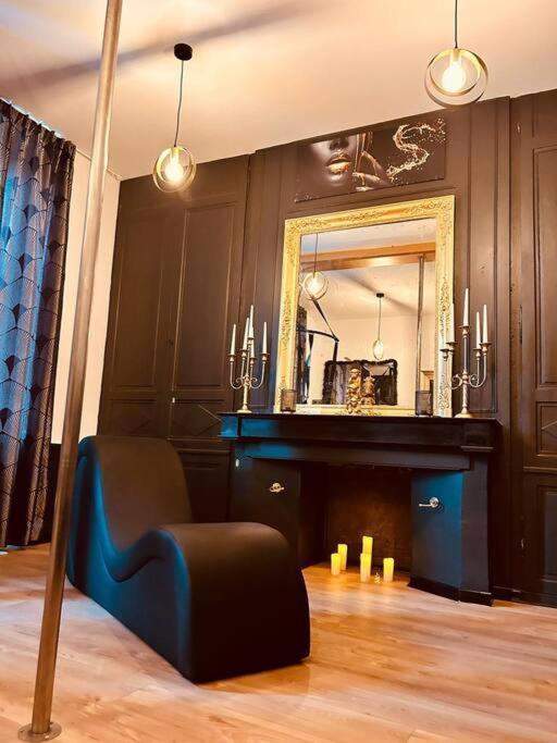 Love Room « L'Etreinte Doree » Illiers-Combray Exteriör bild