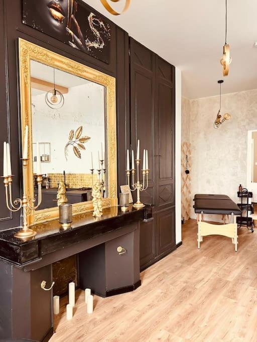 Love Room « L'Etreinte Doree » Illiers-Combray Exteriör bild