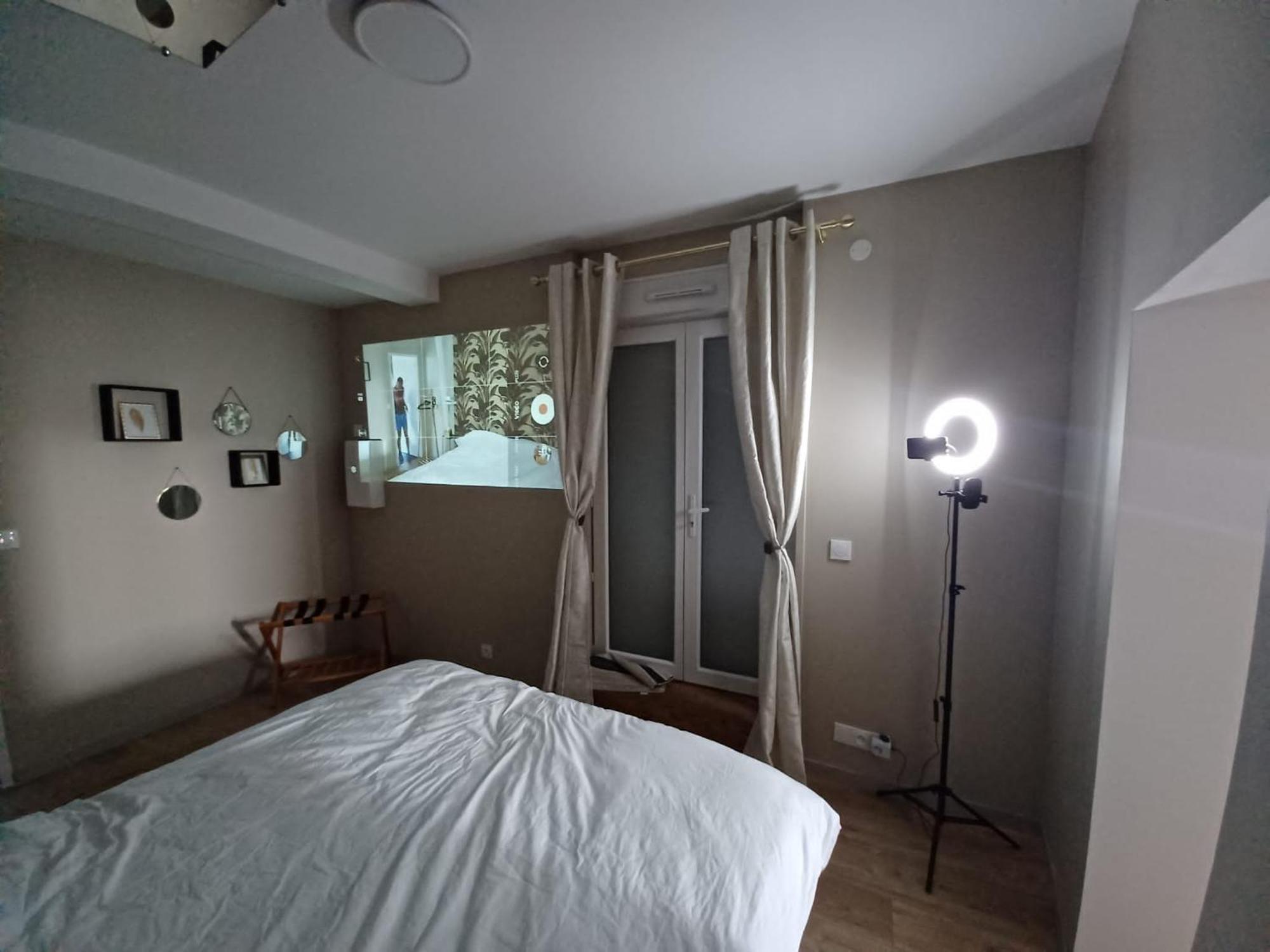 Love Room « L'Etreinte Doree » Illiers-Combray Exteriör bild