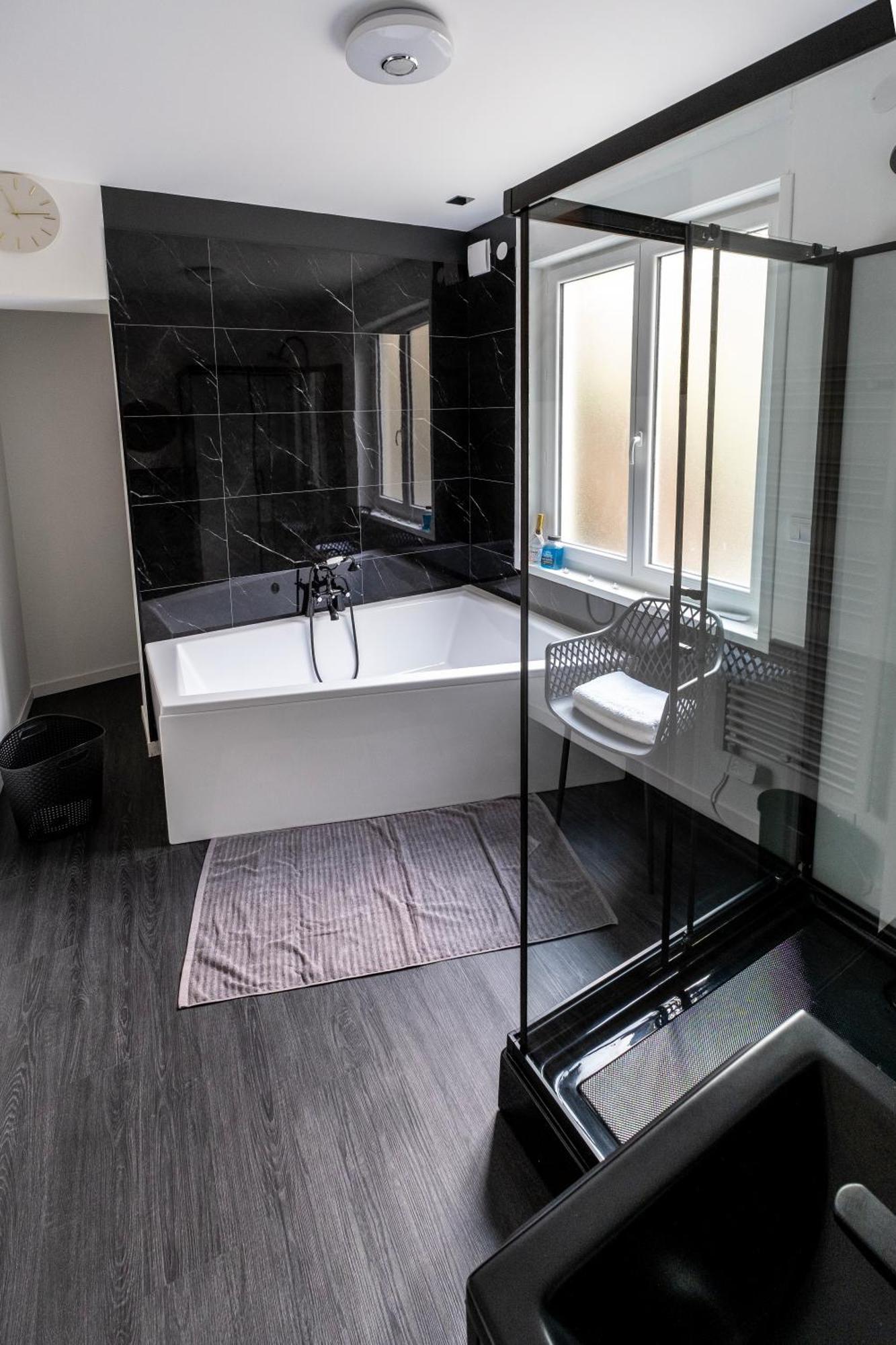 Love Room « L'Etreinte Doree » Illiers-Combray Exteriör bild